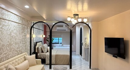 Prime Service Apartments by Abhibha Stays in Central Koregaon Park Room Type - Nivara: Luxe Jacuzzi Suite in Koregaon Park