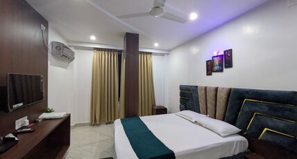 HOTEL BOSQUET Room Type - Deluxe Room