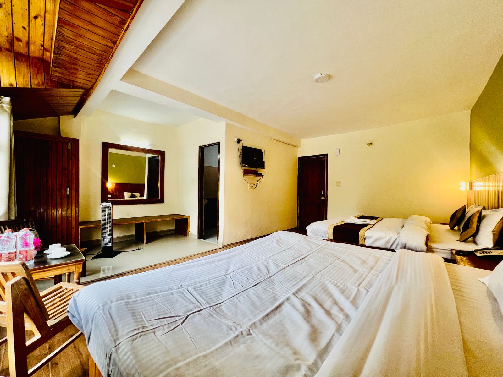 Tara Homestay Shimla - Tap to explore photos