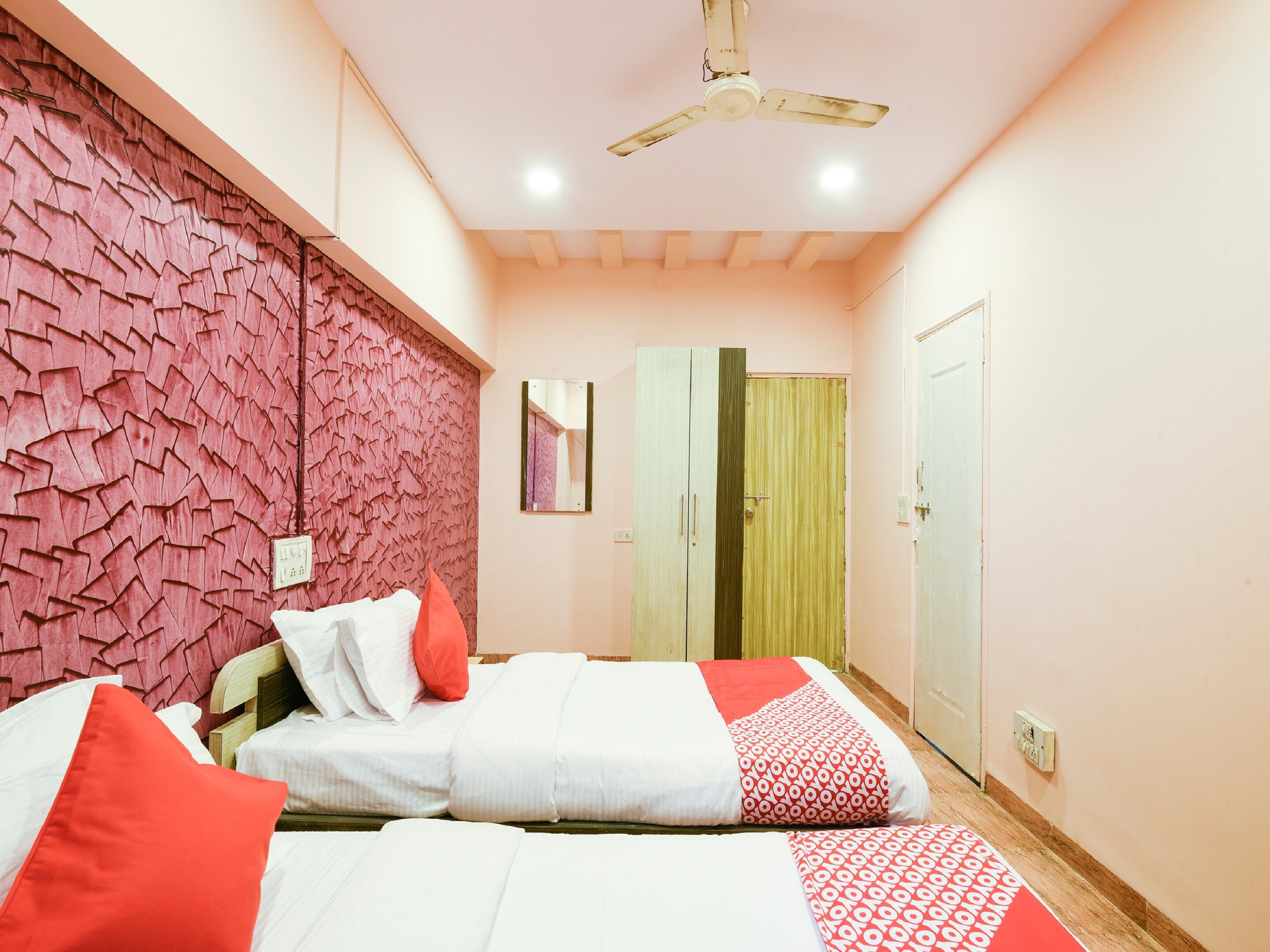 Hotel O Indraprastha - Tap to explore photos