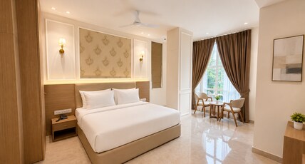 Elmont Hotel Room Type - Premium Delight Room (City View)