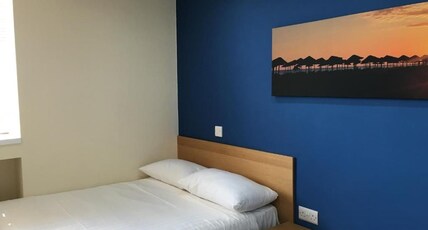 OYO Wave Crest Hotel Room Type - Superior Family of 3 with view