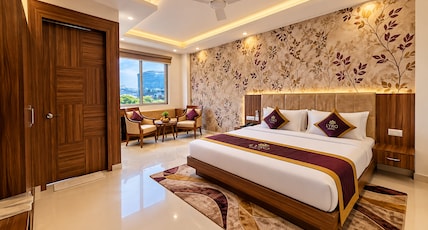 Lyro Hotel DLF Cybercity Room Type - Executive Room Front Side with Cyber City View Lyro Hotel DLF Cybercity Room Type - Executive Room Front Side with Cyber City View