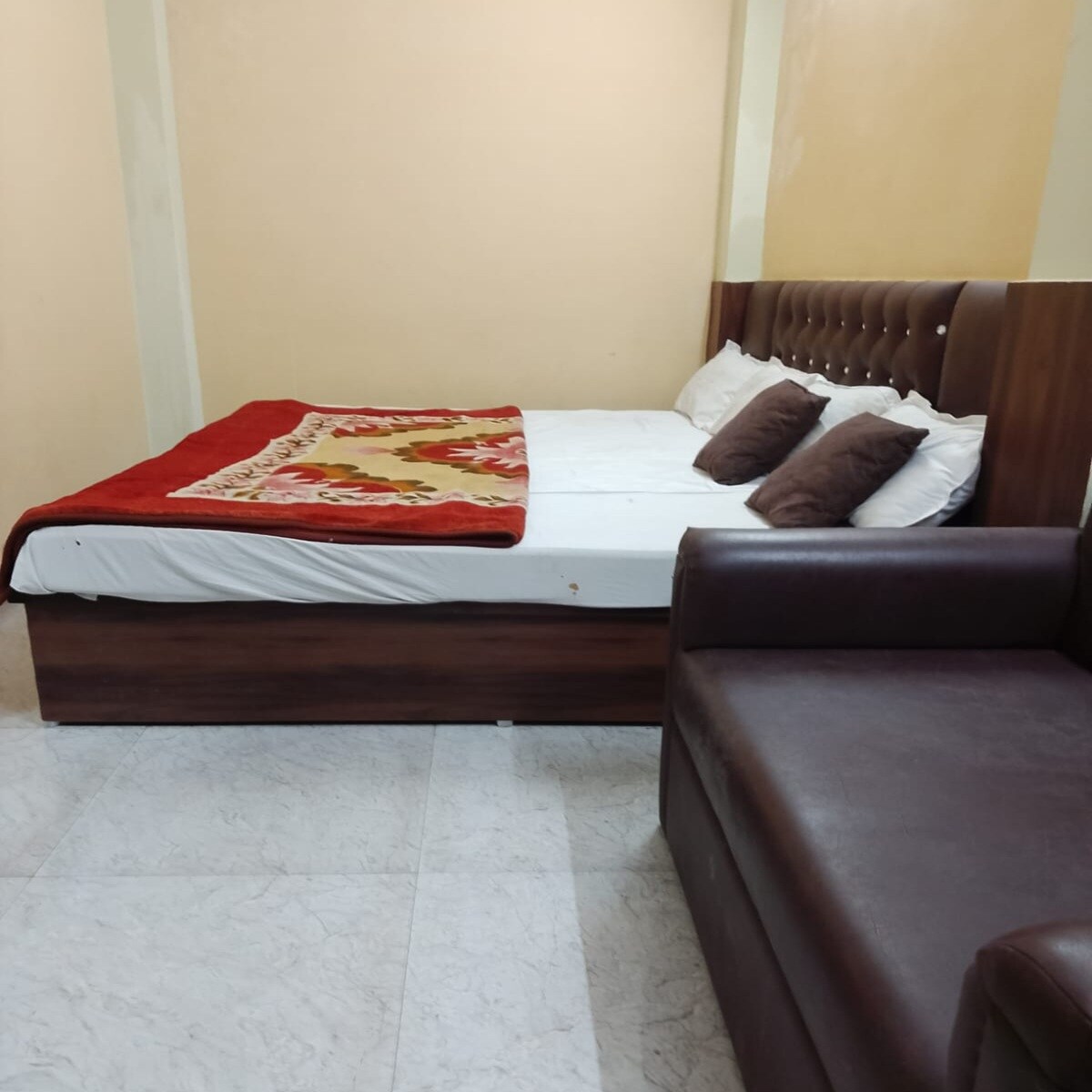 MahavirStay near Dhanbad Railway Station - Tap to explore photos