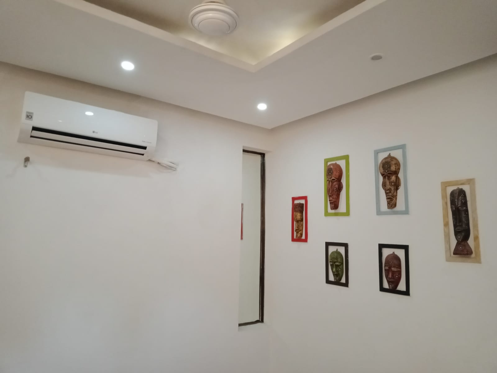 Delhi Capital Star Residency - Tap to explore photos