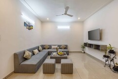 Homely 2BHK at Lakecity Apartments