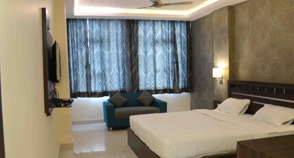 Puja Residency Room Type - Superior Room