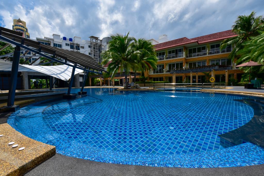 R-MAR Resort and Spa Hotel - Tap to explore photos