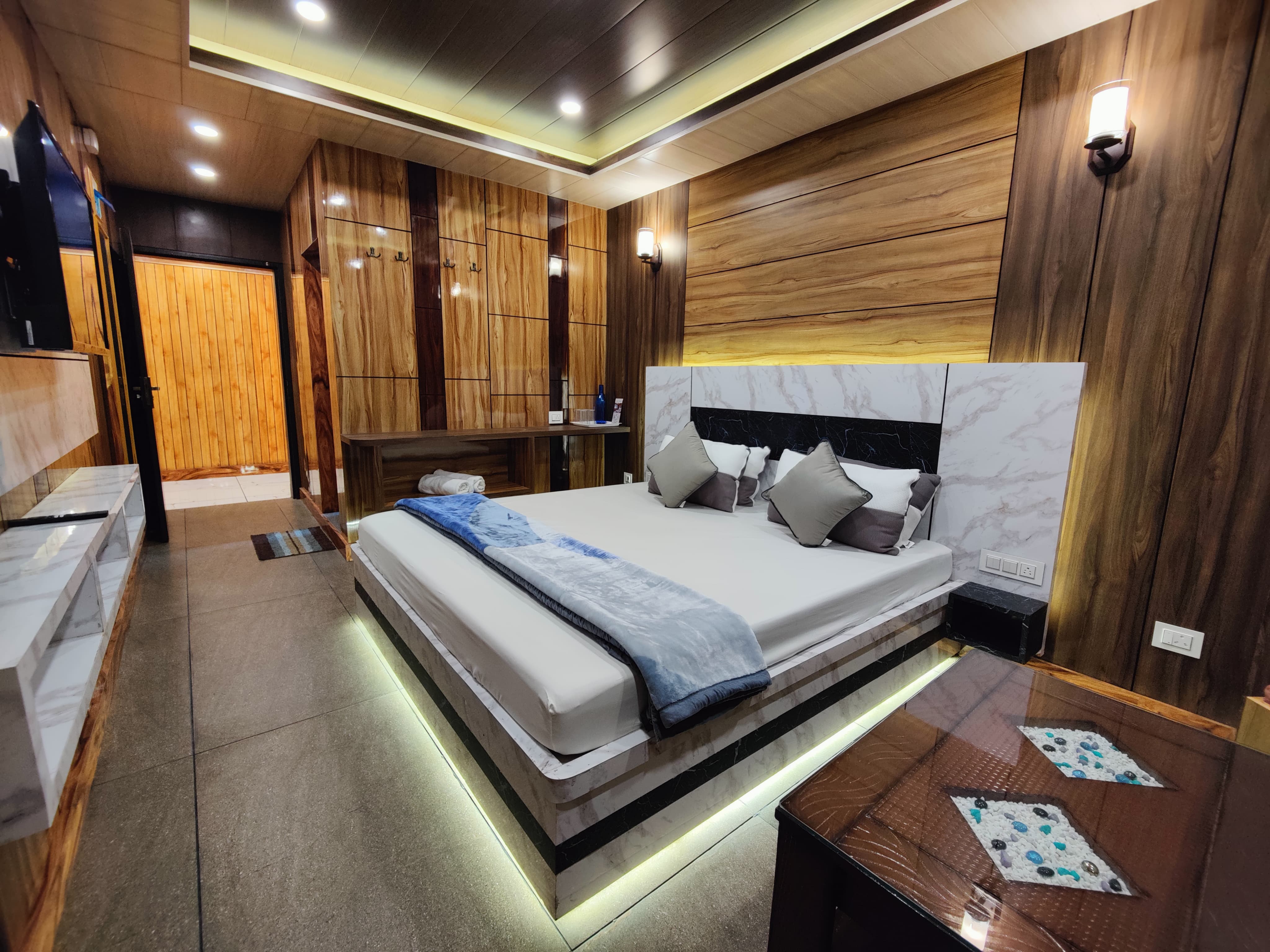 Amar Homestay Elevate your Travel - Tap to explore photos