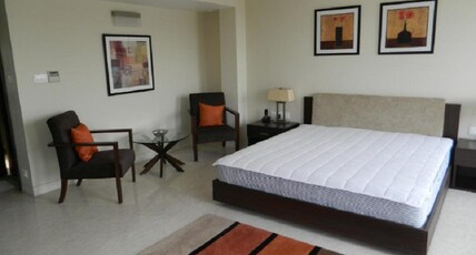 76 Friends Colony Room Type - Deluxe Room