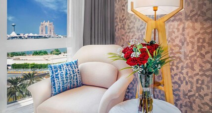Radisson Blu Hotel & Resort, Abu Dhabi Corniche Room Type - Premium Room - Sea View