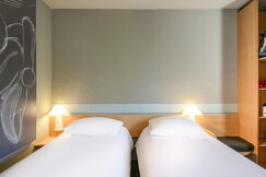 ibis Gap Centre