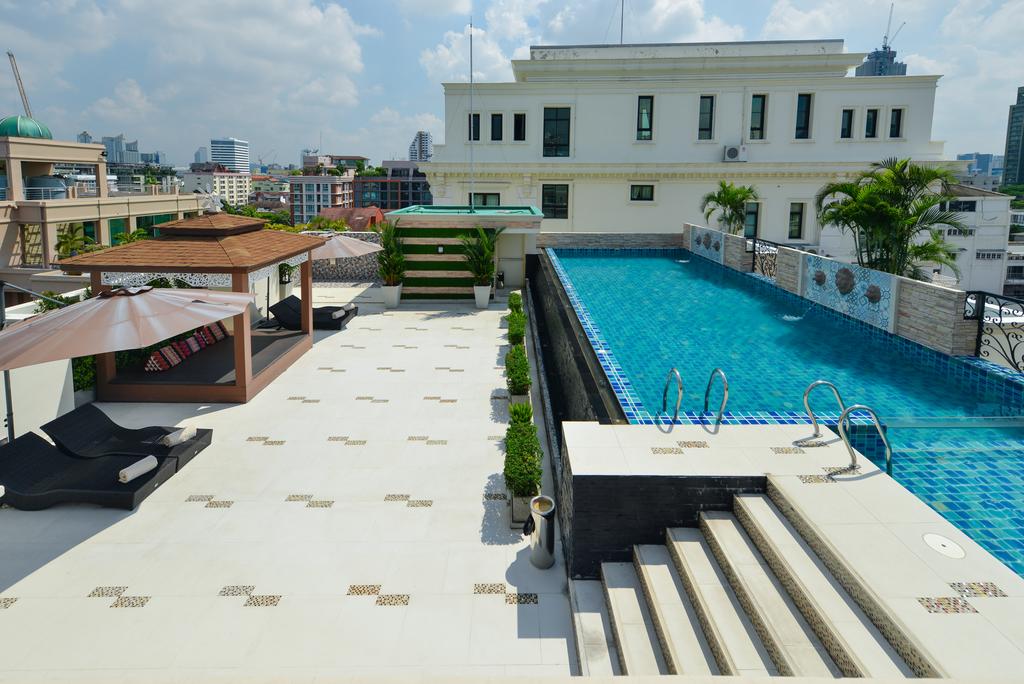 Aspira Hana Executive Suite Thonglor - Tap to explore photos