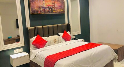 HOTEL TOUCH Room Type - Deluxe Room