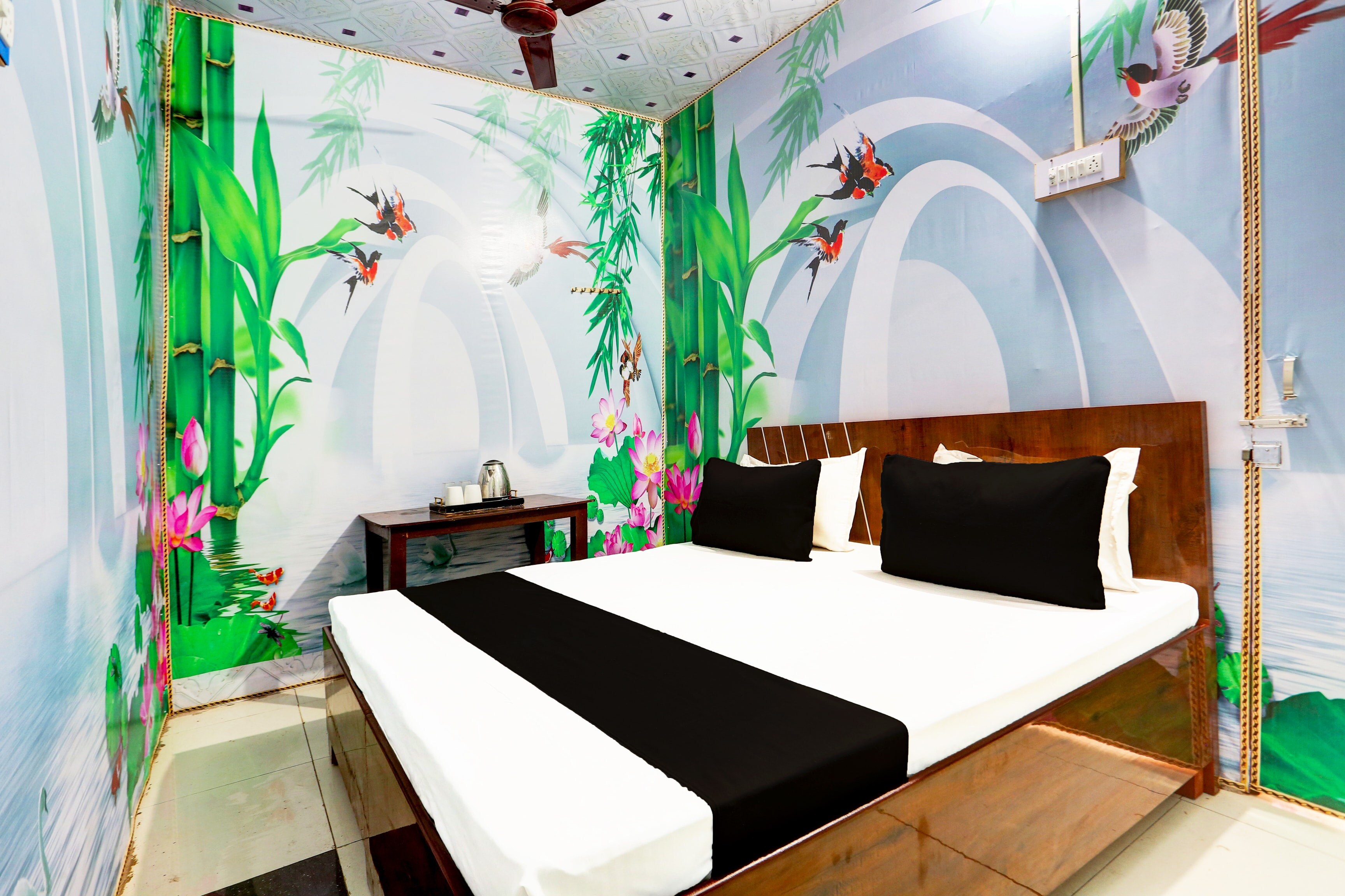 OYO 831375 Blue Star Hotel Jind - Tap to explore photos