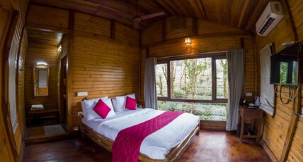 Holiday Vagamon Room Type - Tree House