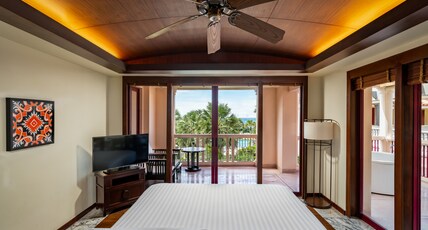 Centara Grand Beach Resort Phuket Room Type - Premier Spa King
