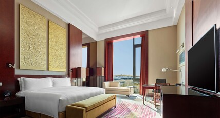 Hilton Beijing Capital Airport Room Type - King Hilton Executive