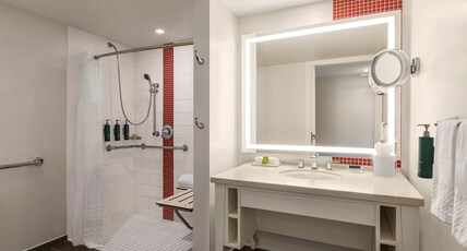 Hilton Cabana Miami Beach Room Type - KING STANDARD HEARING ACC