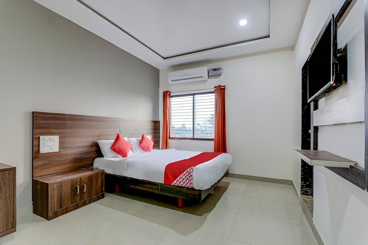 KOUDAL HOTEL BOARDING AND LODGING - Tap to explore photos