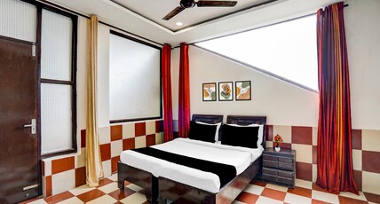 Hotel O Sector 93 Noida Formerly Grand Empire Room Type - Classic