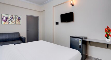 Palette - HOTEL STAR GRANDEUR Room Type - Classic