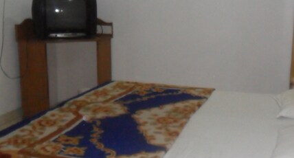 Hotel Shiv Gopi Room Type - Ac Deluxe