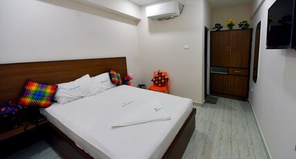 Premier Residency Room Type - Single Deluxe AC /Erode Bus stand /With car parking /FreeWifi