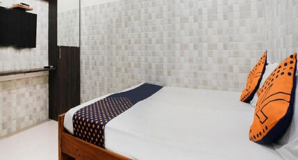 Hotel Sridhar Room Type - Deluxe room Ac