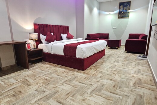 Hotel K9 Regency