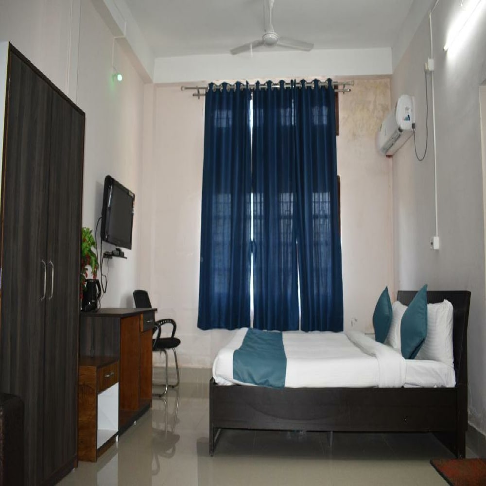 BarGsaign Residency - Tap to explore photos