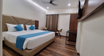 THE IMPERIAL HOTEL & RESTAURANT Room Type - DELUXE ROOM