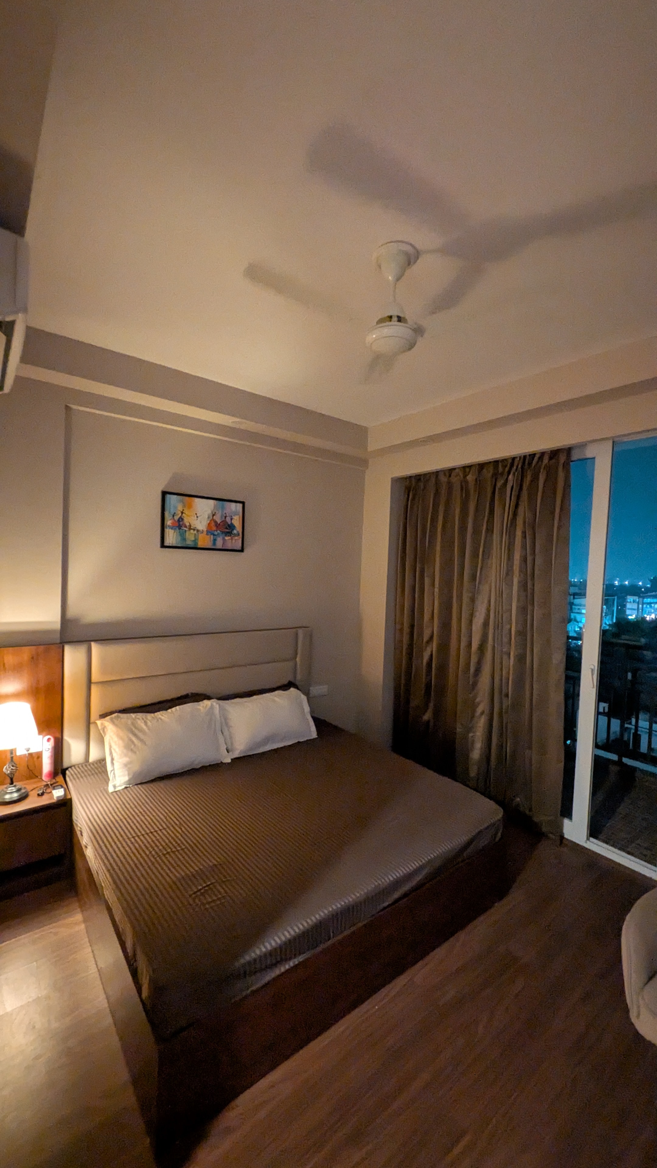 The Urban Nest| cozy elegant stay - Tap to explore photos