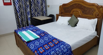 GALAXY KING PALACE Room Type - Non Ac  Standard Bedroom