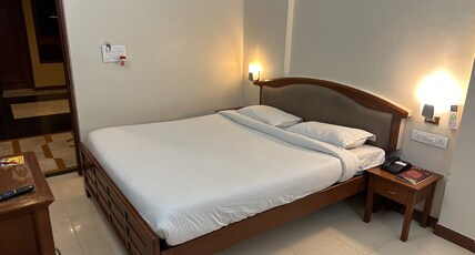 Hotel Baba Ramdev Room Type - Deluxe Room