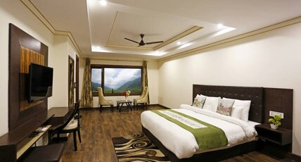 Snow Bloom Resort Room Type - Premium Room With Balcony