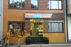 Hotel Shiv Lake