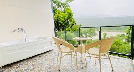 The Ganga Pearl Room Type - Executive River View Room with Balcony