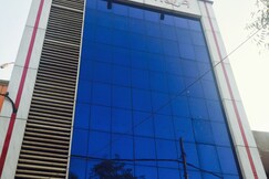 Hotel Al Zaiqa (Opposite Durg Railway Station)