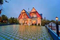 Choice Holiday Resort by VOYE HOMES