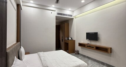 Hotel Avenue Suites Room Type - Urban Suite king bed