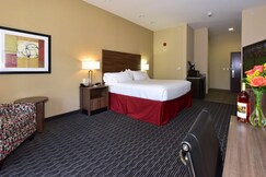 Holiday Inn Express & Suites Fredericksburg, an IHG Hotel