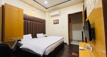 Hotel new Holiday Room Type - Super Deluxe