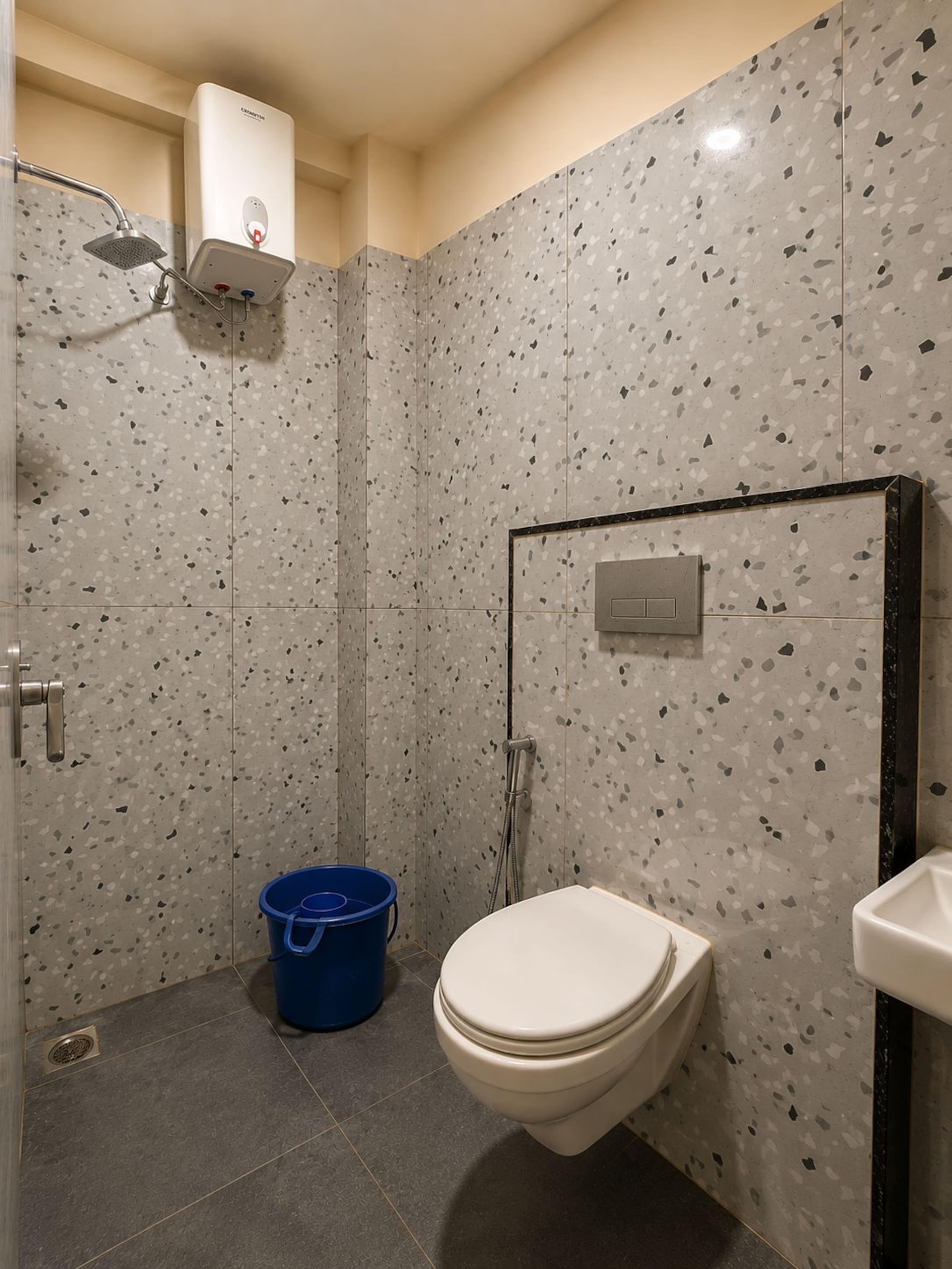 Homly Stays Studio Apartment Vijay Nagar - Tap to explore photos