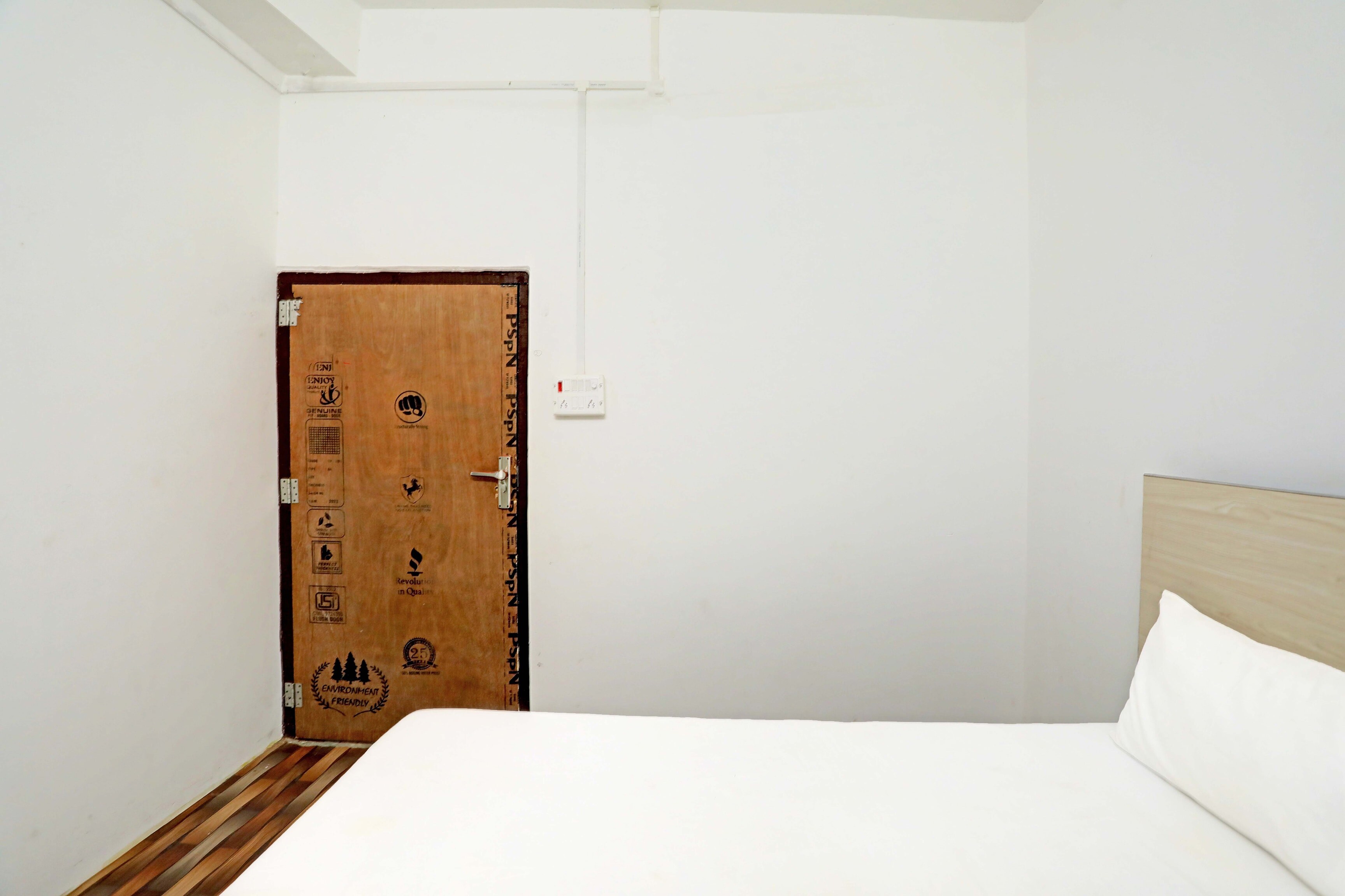 OYO 816537 Hotel Happy Inn - Tap to explore photos
