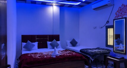 Shri Raghunath Sewa Sadan Room Type - AC Executive Room