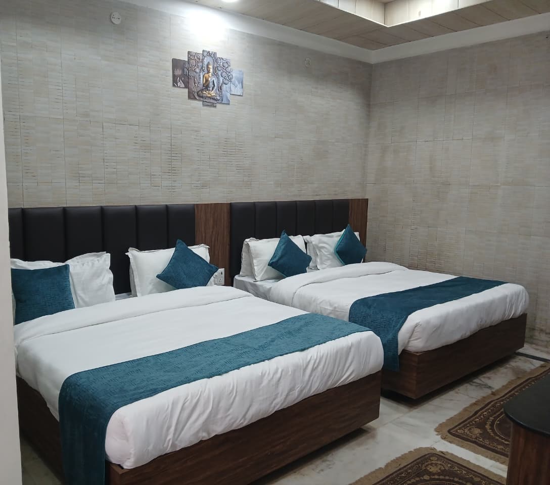 Hotel Ganga Darshan at Har ki pauri - Tap to explore photos