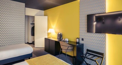 Mercure Arras Centre Gare Room Type - Superior family room: 1 double bed and 1 single Mercure Arras Centre Gare Room Type - Superior family room: 1 double bed and 1 single
