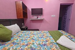 Rooms of AV Residency