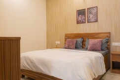 Ananda Tattva by Iraaya Stays